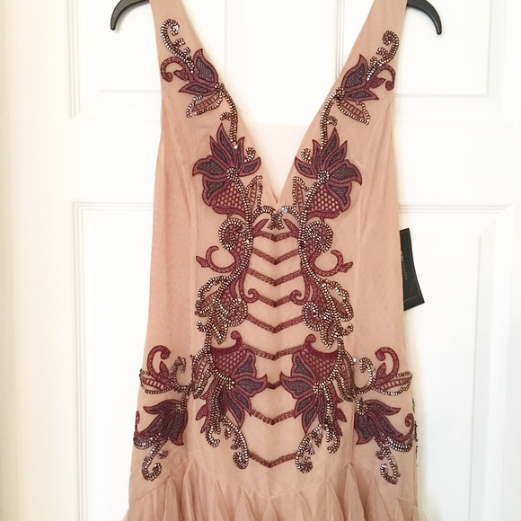 NEW BCBGMaxazria Floral Embroidered Tulle Gown - Picture 8 of 8